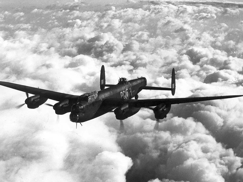 Charles Brown - Aviation Photographer Flyingraphics