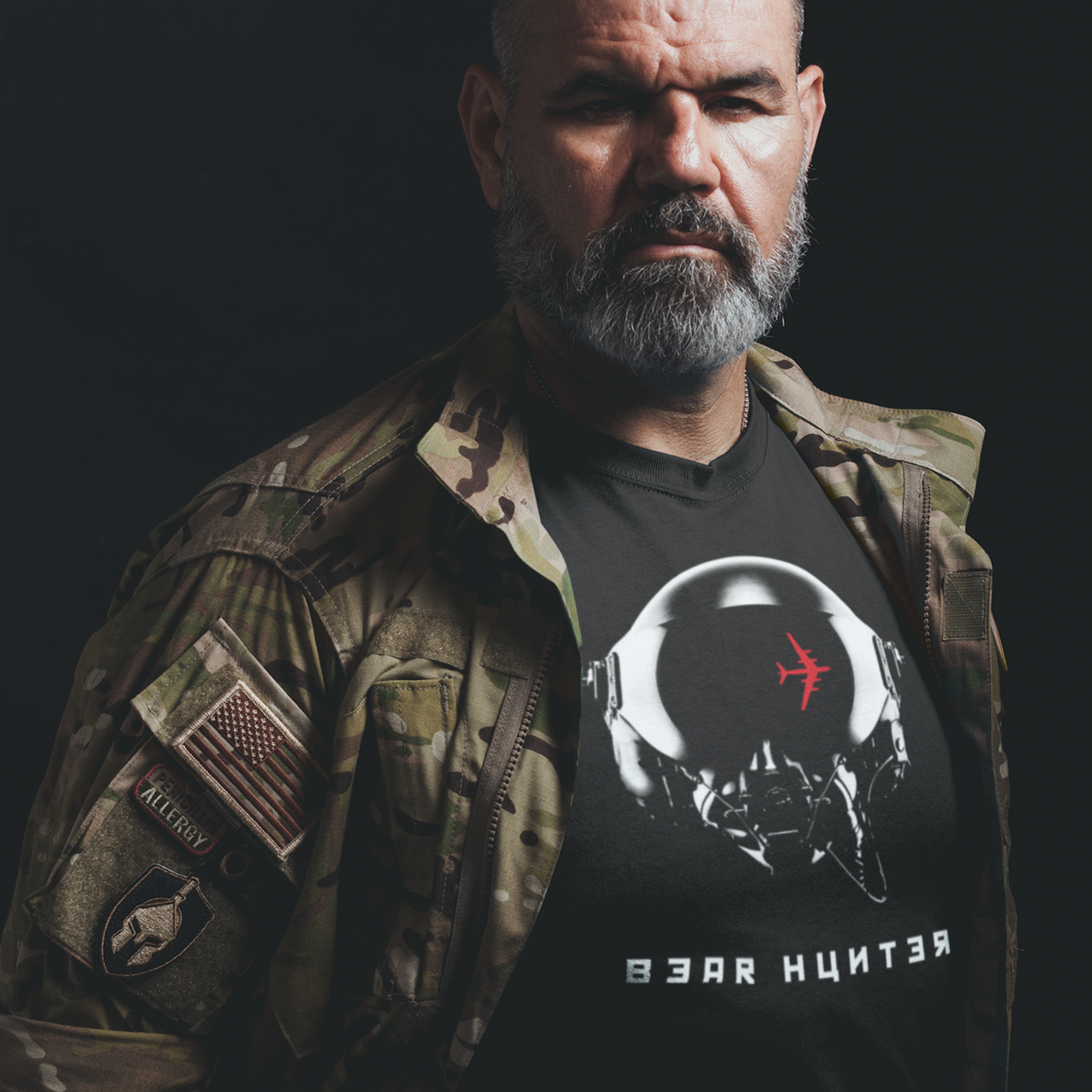 Bear Hunter - T-shirt